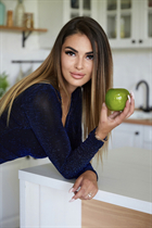 Linda chica ucraniana kseniya de zaporozhye con pelo Marrón claro y edad 34 photo-2