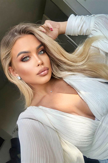 Superbe femme ukrainienne anastasia de kiev avec Blond cheveux, âge 29