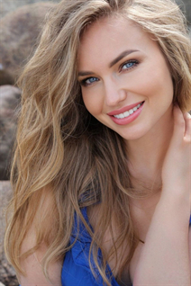 Bride from warsaw natalia with Blonde hair age 39