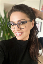 Pretty girl lydmila from bordeaux with Dark Brown hair age 48 photo-5