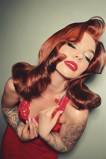 Single ukrainian lady anna from kiev with Light Brown hair age 37