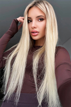 Dating a ukrainian woman bohdana from kharkov with Blonde hair age 22 photo-10