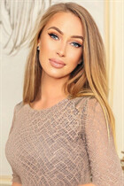 Hermosa mujer de Ucrania ella de kiev con pelo Rubio y edad 46 photo-1