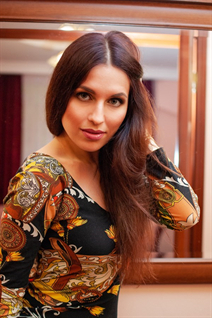 poltava ukraine girl elena with Dark Brown hair age 37