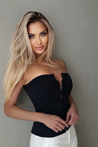 Belle fille allemande anna de munich avec Blond cheveux 39 ans photo-2
