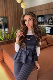 Meet Ukrainian girl tatiana from kyiv with Dark Brown hair age 25