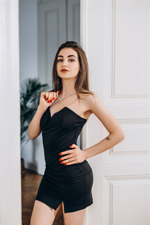 Czech bride ivanna from plzen with Light Brown hair 23 years old