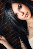 Dating Ukraine woman alina from kharkov with Black hair age 31
