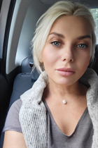 Sortir avec une femme allemande lina de m&#252;nchen avec Blond cheveux 54 ans photo-7