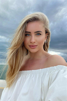 Ukrainian lady viktoriia from khmelnitsky with Blonde hair age 21 photo-46