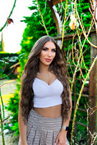 Dating a german woman karyna from bremen with Light Brown hair 25 years old photo-6