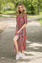 Dating a german girl elena from berlin with Blonde hair 52 years old photo-1