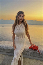 Beautiful ukrainian bride yana from rivne with Light Brown hair age 35 photo-1