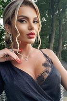 Femme roumaine maria de bucharest avec Blond cheveux 38 ans photo-9