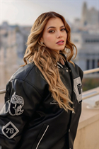 Pretty girl andreina-carolina from madrid with Light Brown hair age 28 photo-6