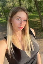 Mariée ukrainienne eleonora de rovno avec Blond cheveux, âge 19 photo-8