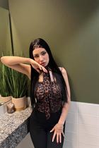 calgary bride angelina with Dark Brown hair age 23 photo-4