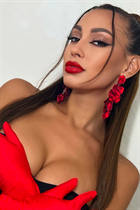 Chica de miami galina con pelo Marrón oscuro y edad 38