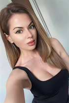 Esposa de Ucrania yana de kharkov con pelo Marrón oscuro y edad 43 photo-3