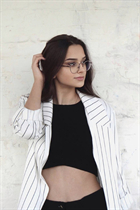 Novia ucraniana diana de lutsk con pelo Marrón oscuro y edad 22 photo-2