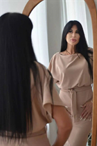 Jolie fille ukrainienne olga de nikolaev avec Noirs cheveux, âge 47 photo-2