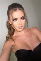 Hermosa mujer ucraniana victoria de khmelnitsky con pelo Marrón oscuro y edad 23 photo-5