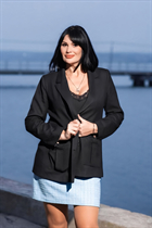 venice bride alla with Black hair age 46 photo-6