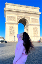 Hermosa chica ucraniana lisa de kiev con pelo Marrón oscuro y edad 24 photo-13