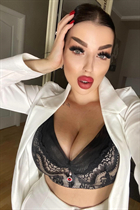 Date ukrainian girl valeriia from poltava with Black hair age 23 photo-17