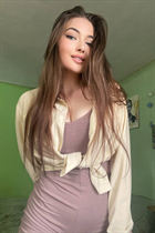 Ukrainian girl oleksandra from melitopol with Black hair age 20 photo-48