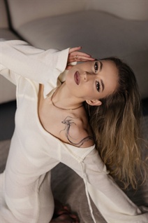 Ukrainian woman online ruslana from vinnytsia with Blonde hair age 29