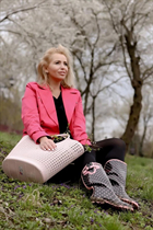 Marrying a moldovan woman olga from kishinev with Blonde hair age 42 photo-28