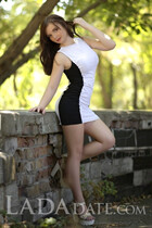 Gorgeous Ukrainian woman viktoria from kherson with Light Brown hair age 29 photo-2