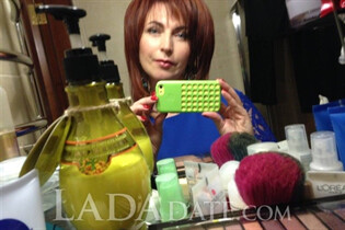 Gorgeous Ukrainian woman victoria from nikolaev with Red hair age 56 photo-3