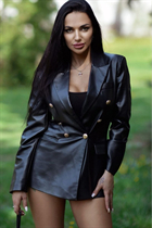 Femme ukrainienne pour sortir avec diana de kharkov avec Noirs cheveux, âge 33 photo-7