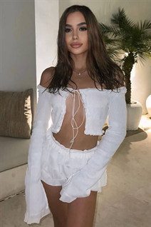 Fille ukrainienne alice de kiev avec Brunette cheveux, âge 23