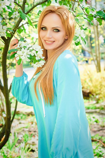 Ukrainian woman for marriage elena from odessa with Red hair age 40