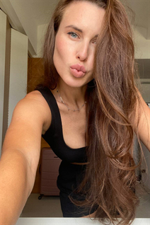 Beautiful ukrainian woman ilona from kiev with Light Brown hair age 36