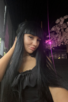 Ukrainian bride kris from chernivtsi with Black hair age 27 photo-9