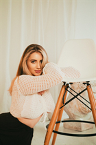 Dama ucraniana viktoriia de khmelnitsky con pelo Rubio y edad 21 photo-30