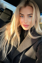 Chica de geneve viktoria con pelo Rubio y edad 38 photo-38