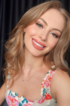 Dating a german woman tatyana from hannover with Light Brown hair 30 years old photo-5