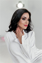 rotterdam bride natalia with Dark Brown hair age 32 photo-4