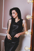 Ukrainian single woman diana from kharkov with Black hair age 28 photo-2