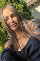 Modèle fille ukrainienne kateryna de dnepr avec Chatain clairs cheveux, âge 28 photo-1