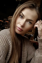 Superbe mariée ukrainienne ksenia de kharkov avec Chatain clairs cheveux, âge 44 photo-4