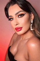 Dating a romanian woman alexandra from baia mare with Black hair 27 years old photo-2