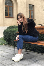 Single ukrainian girl anastasiia from nikolaev with Black hair age 21 photo-8