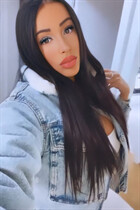 Girl from san francisco bettina with Black hair age 31 photo-6