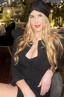 Pretty girl maria from abu dhabi with Blonde hair age 38